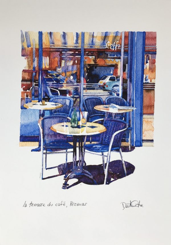 "Terrasse de café, Pezenas" de Derek Corke. Impression giclée – Papier Archival mat – encres de haute qualité résistantes à la décoloration pendant 100 ans.
